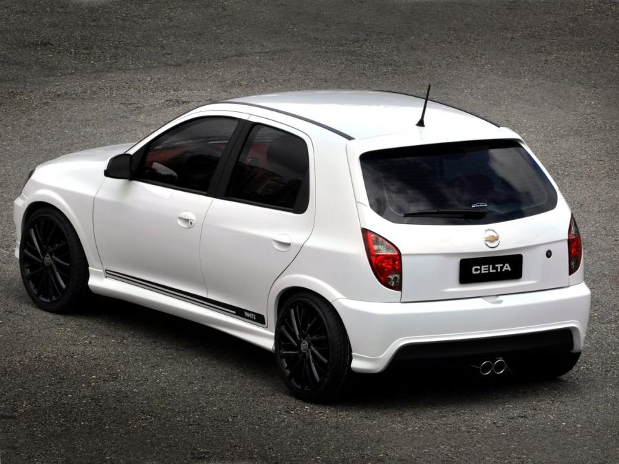  Chevrolet Celta White Concept 2010 года  (фото 3 из 4)